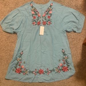 NWT Futurino Boho Embroidered Tunic Top Medium